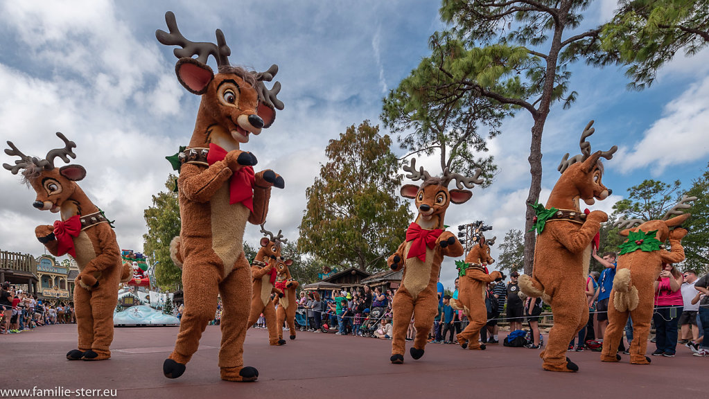 Mickey's Very Merry Christmas Parade